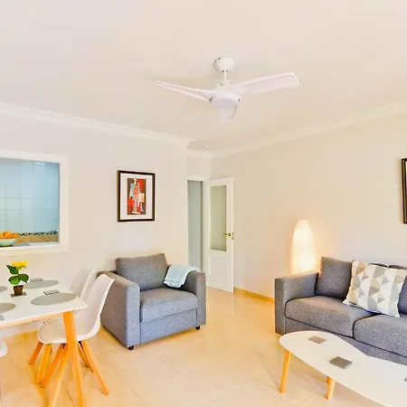 Refurbished 2-bed Burriana Beach. *