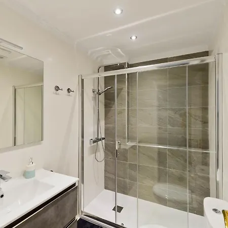 Refurbished 2-bed Burriana Beach. *